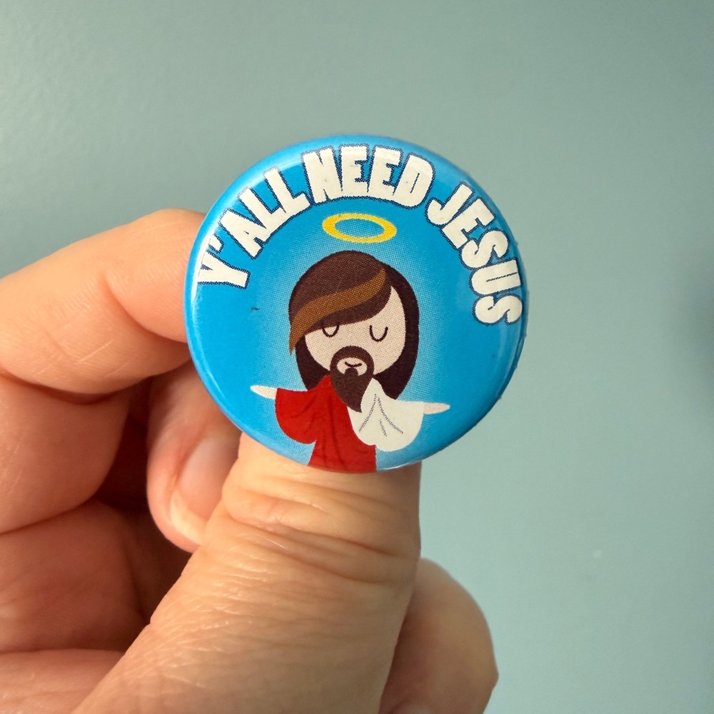 Fun button/pin - Picture 5 of 7